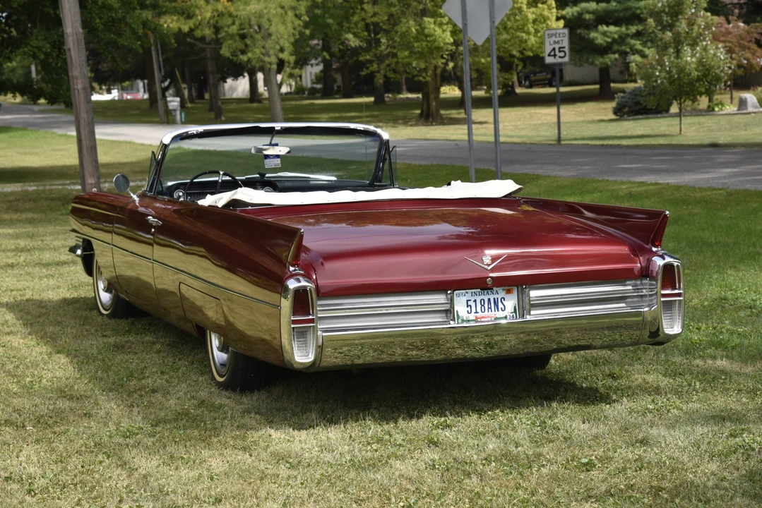 1963 Cadillac Series 62 6th Gen - Image 15 of 31