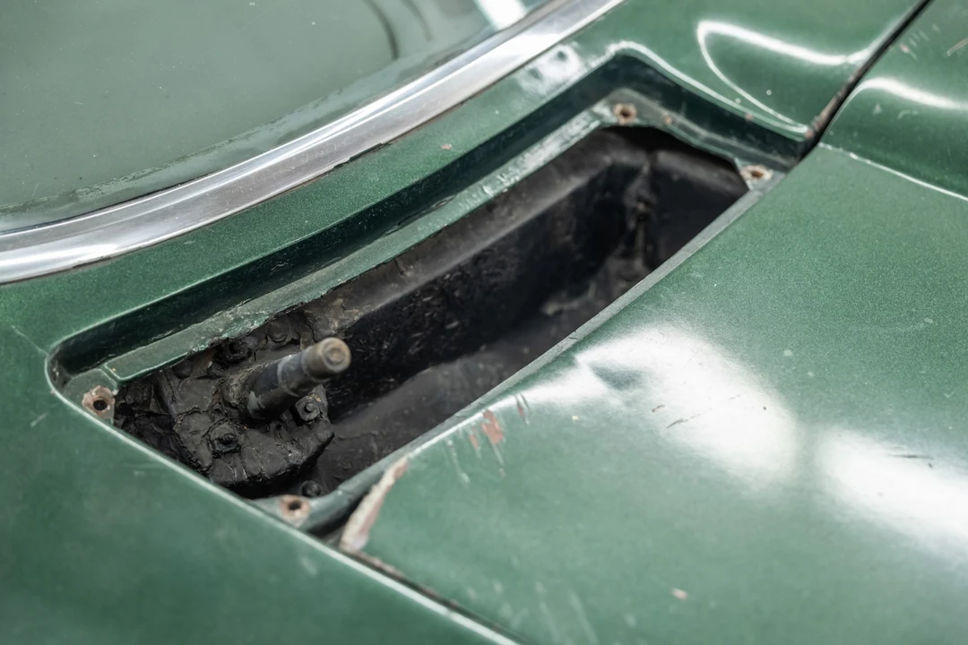 1965 Chevrolet Corvette C2 - Image 15 of 31