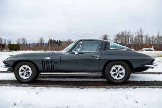 1965 Chevrolet Corvette C2 - Image 2 of 31