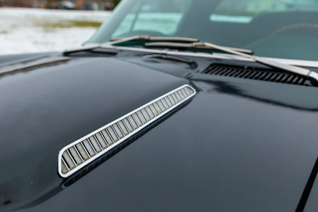 1965 Chevrolet Corvette C2 - Image 23 of 31