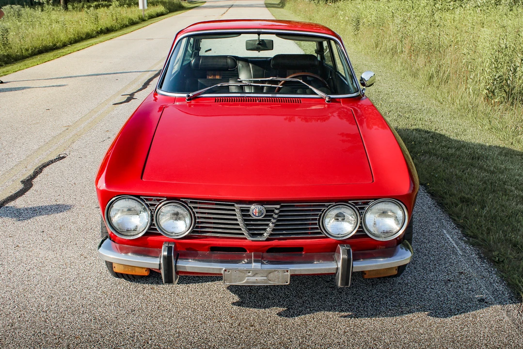 1974 Alfa Romeo 2000 GT Veloce - Image 3 of 31