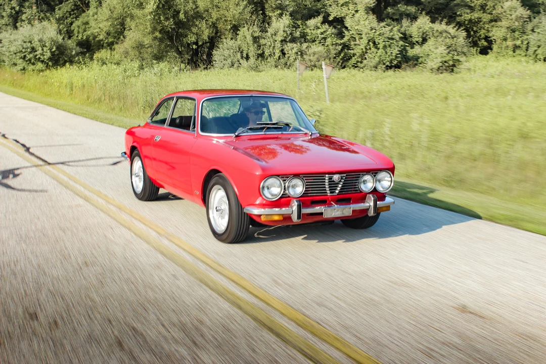 1974 Alfa Romeo 2000 GT Veloce - Image 26 of 31