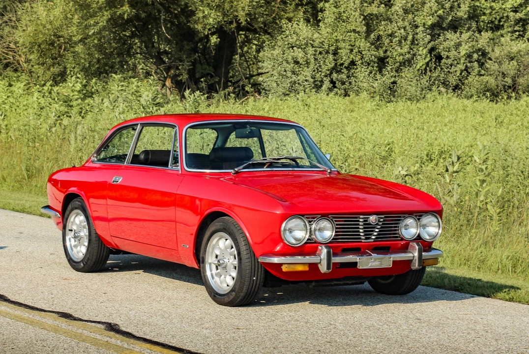 1974 Alfa Romeo 2000 GT Veloce - Image 5 of 31