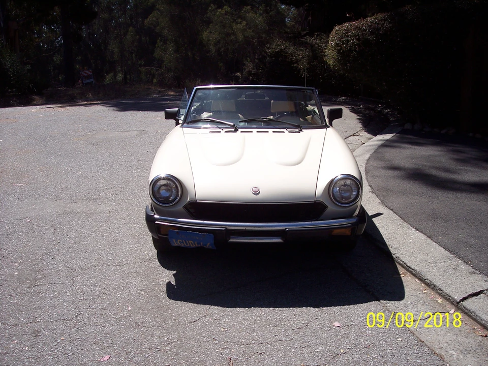 1982 Fiat 124 Sport Spider - Image 4 of 31