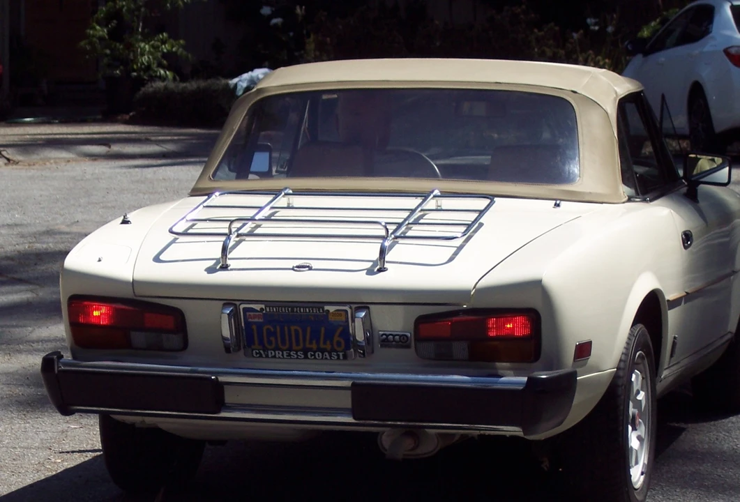 1982 Fiat 124 Sport Spider - Image 15 of 31