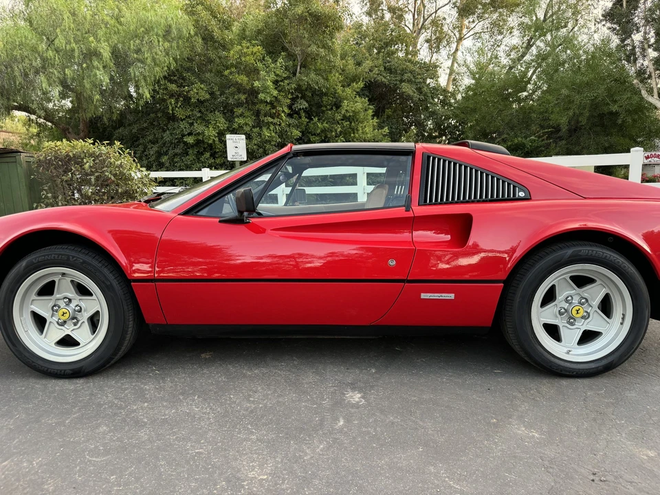 1984 Ferrari 308 GTS QV - Image 27 of 31