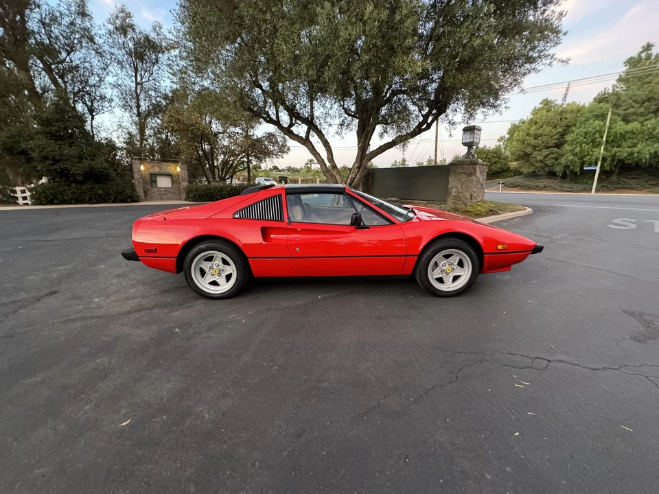1984 Ferrari 308 GTS QV - Image 12 of 31