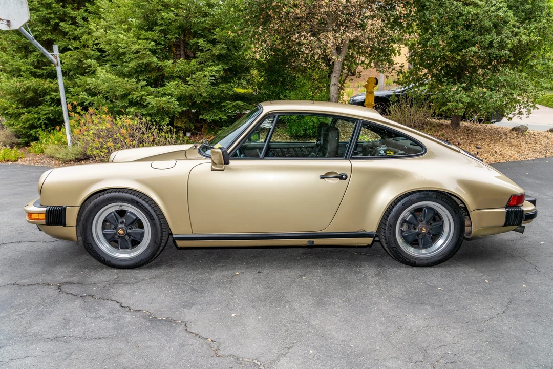1984 Porsche 911 Carrera 3.2 - Image 2 of 31