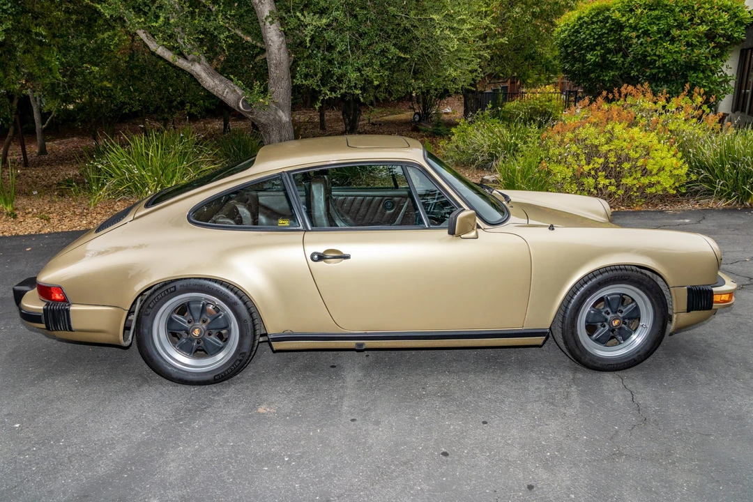 1984 Porsche 911 Carrera 3.2 - Image 6 of 31