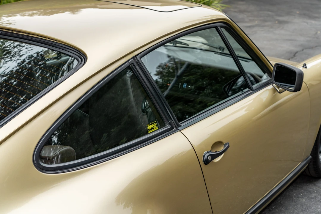 1984 Porsche 911 Carrera 3.2 - Image 13 of 31