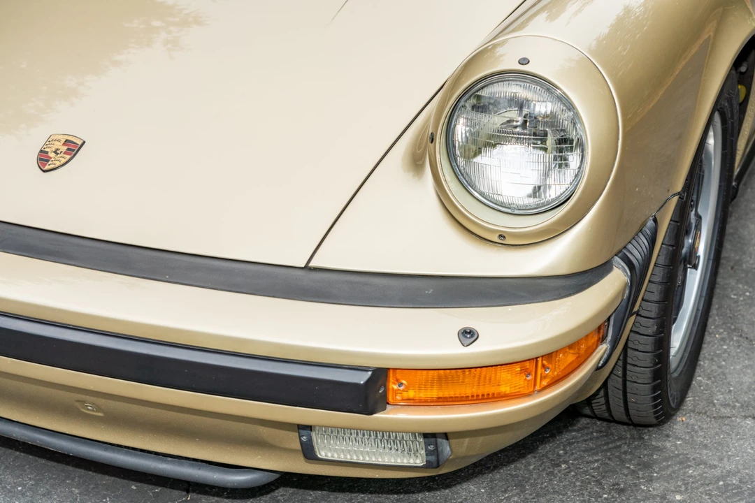 1984 Porsche 911 Carrera 3.2 - Image 29 of 31