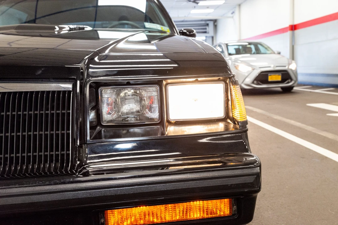 1986 Buick Grand National - Image 25 of 31
