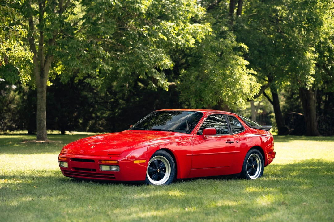 1986 Porsche 944 Turbo - Image 2 of 31