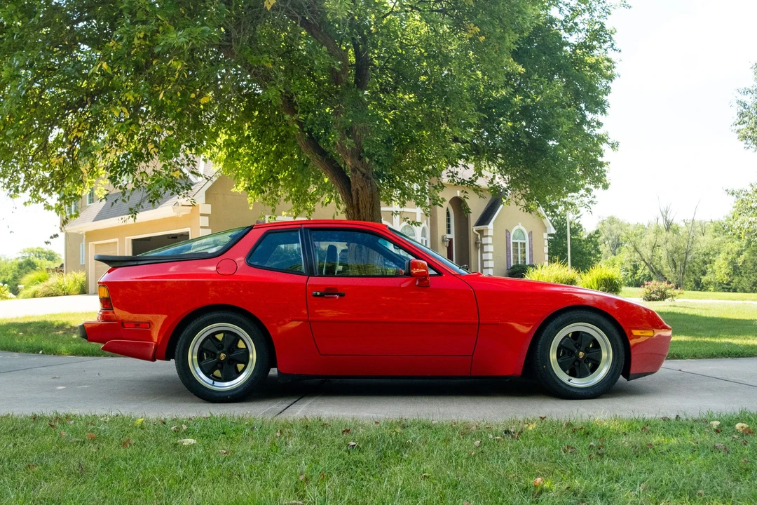 1986 Porsche 944 Turbo - Image 6 of 31