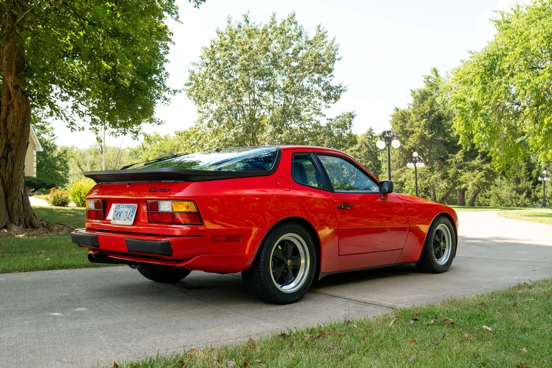 1986 Porsche 944 Turbo - Image 7 of 31