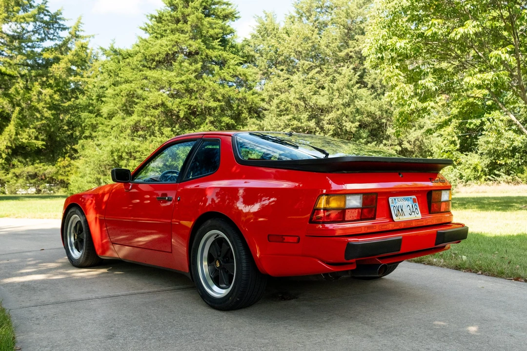 1986 Porsche 944 Turbo - Image 9 of 31