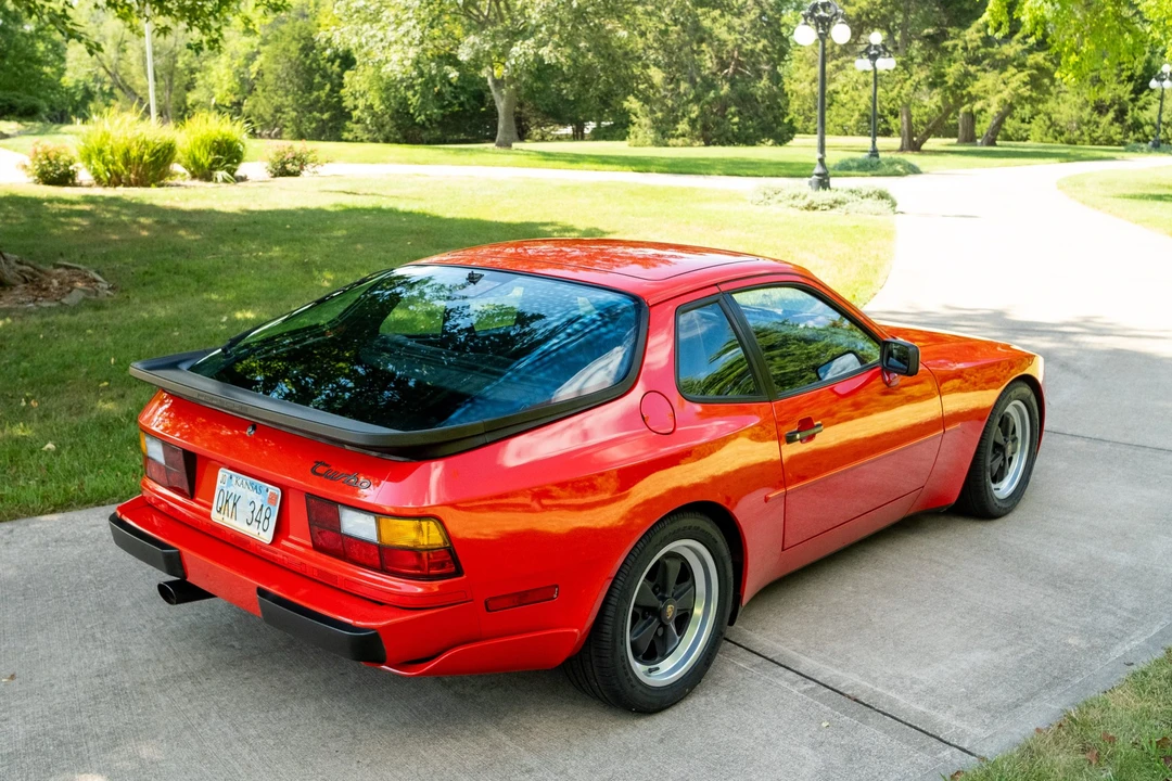 1986 Porsche 944 Turbo - Image 15 of 31