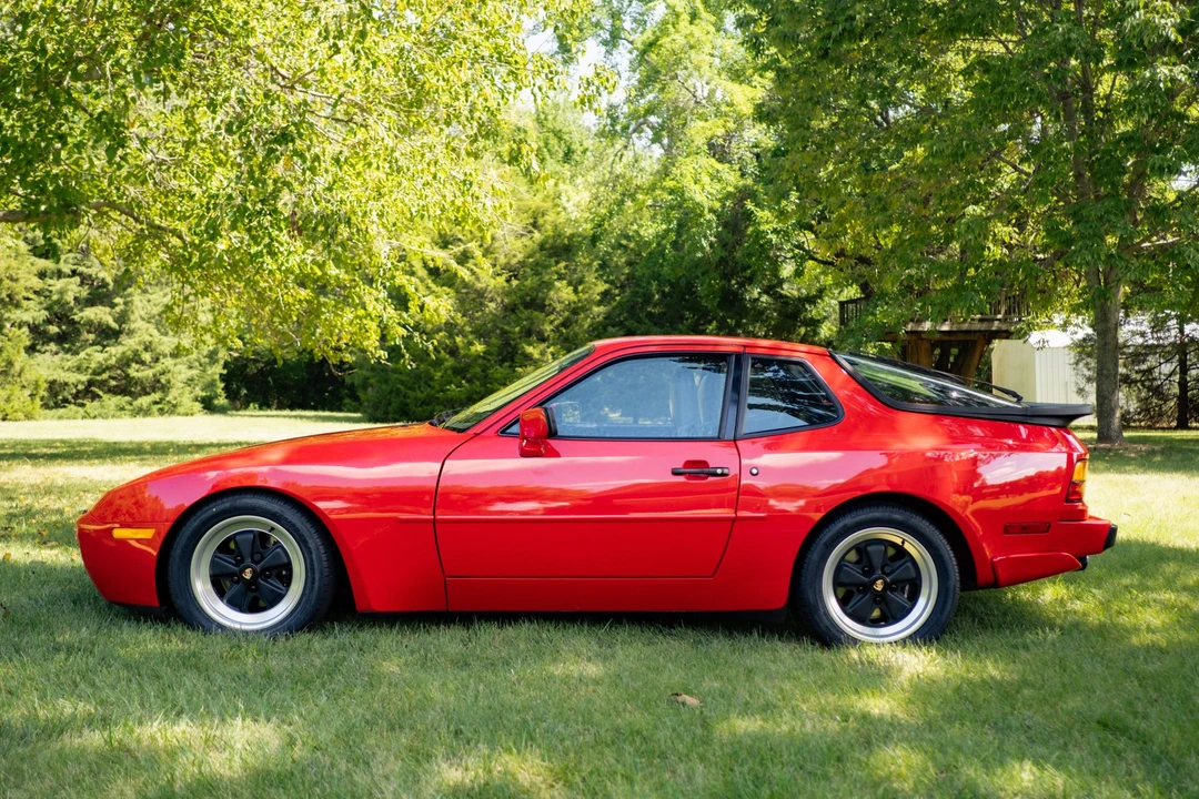 1986 Porsche 944 Turbo - Image 26 of 31