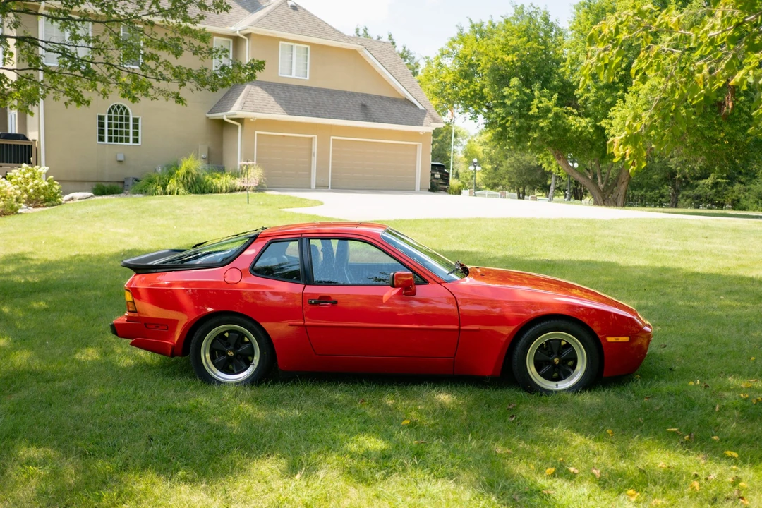 1986 Porsche 944 Turbo - Image 30 of 31