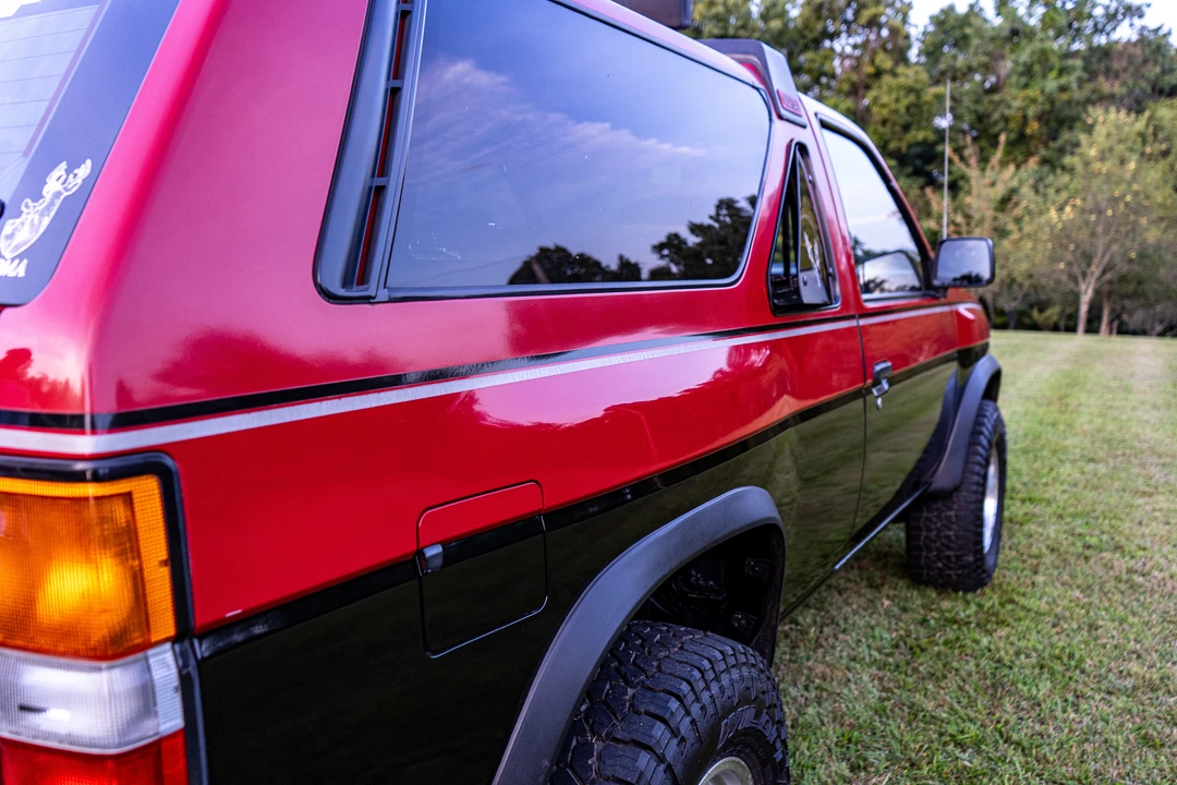 1987 Nissan Pathfinder 1st Gen - Image 27 of 31