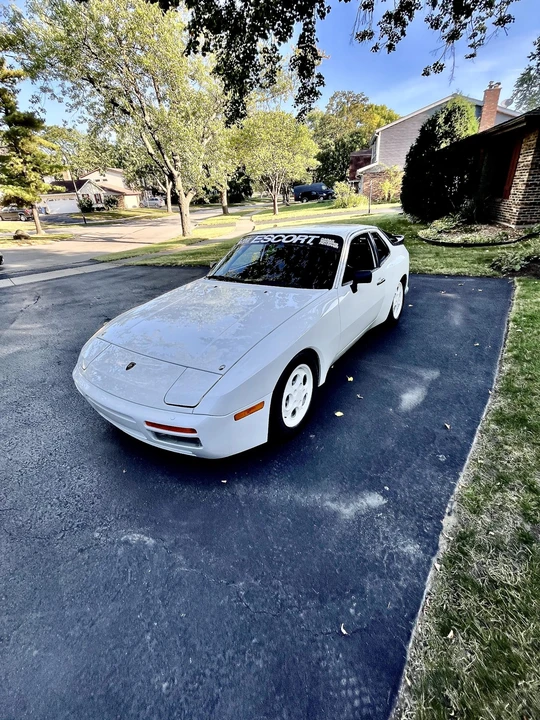 1987 Porsche 944 Turbo - Image 2 of 31