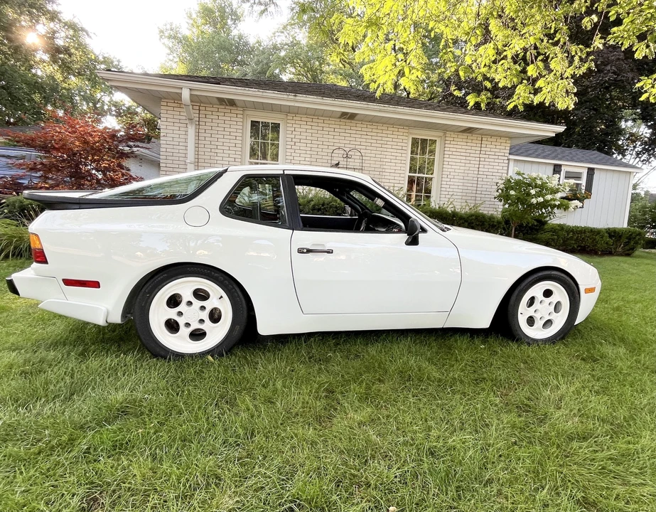 1987 Porsche 944 Turbo - Image 7 of 31