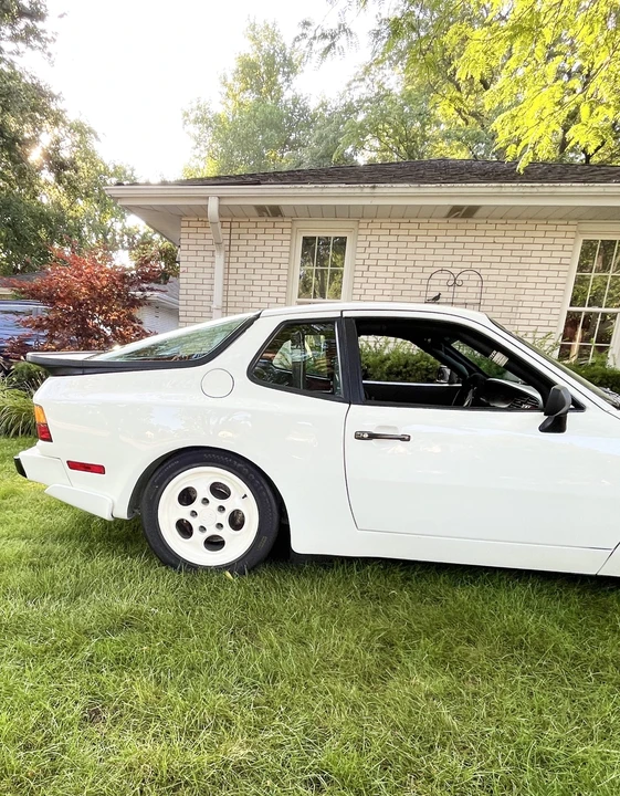 1987 Porsche 944 Turbo - Image 15 of 31