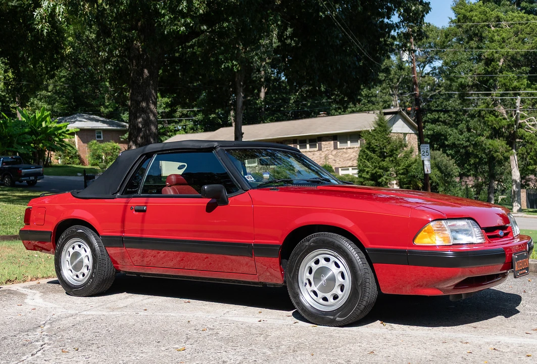 1988 Ford Mustang 3rd Gen - Image 2 of 31