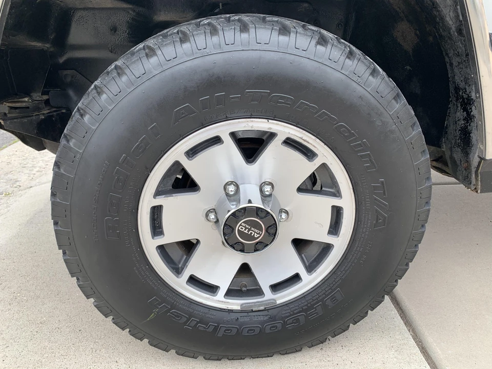 1988 Isuzu Trooper - Image 19 of 31