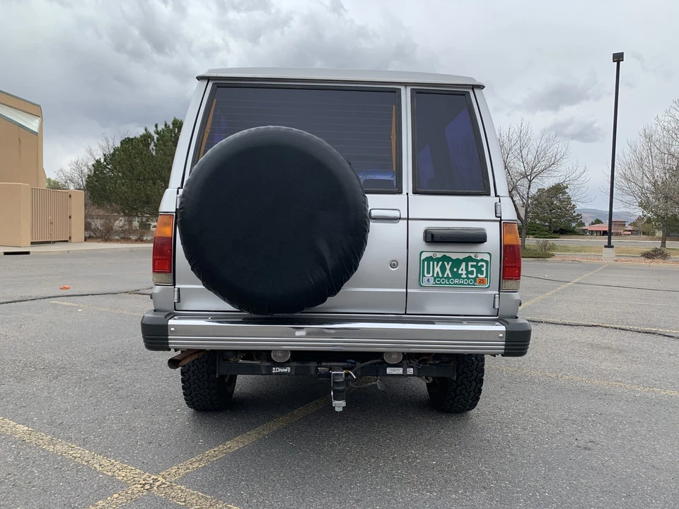 1988 Isuzu Trooper - Image 8 of 31