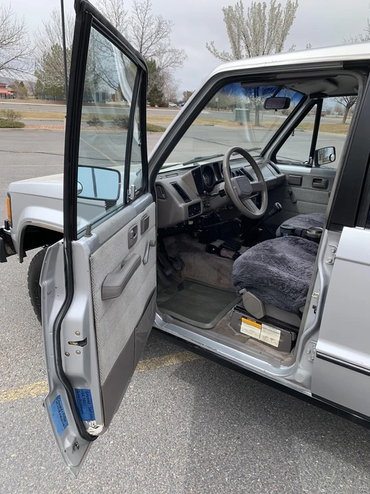 1988 Isuzu Trooper - Image 23 of 31