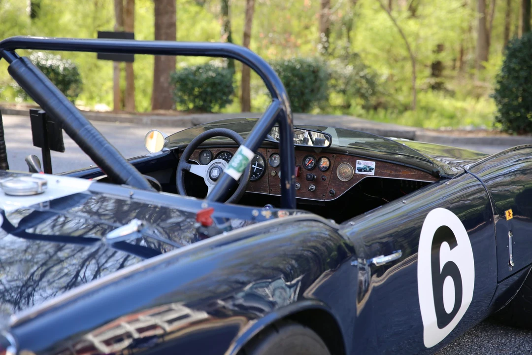 Triumph Spitfire - Image 15 of 31