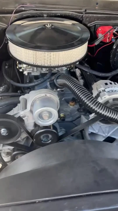 Parts & Memorabilia Engines - Image 3 of 3