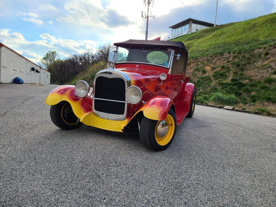 1929 Ford Model A Pickup & Model AA - Image 2 of 31
