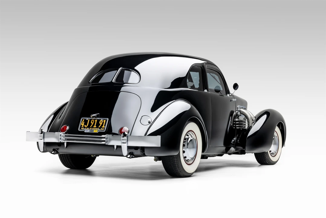 1936 Cord 810 & 812 - Image 16 of 31