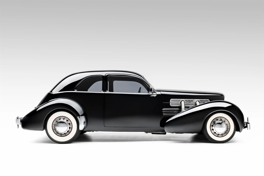 1936 Cord 810 & 812 - Image 11 of 31