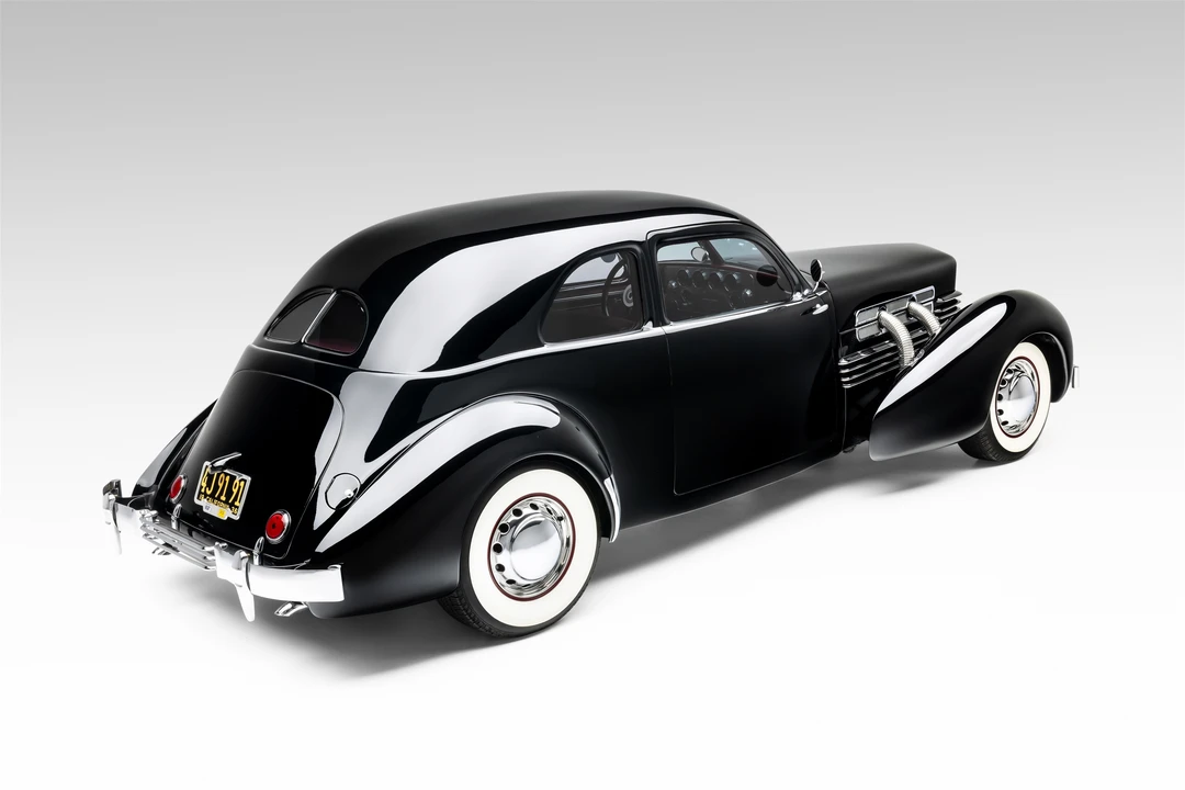 1936 Cord 810 & 812 - Image 12 of 31
