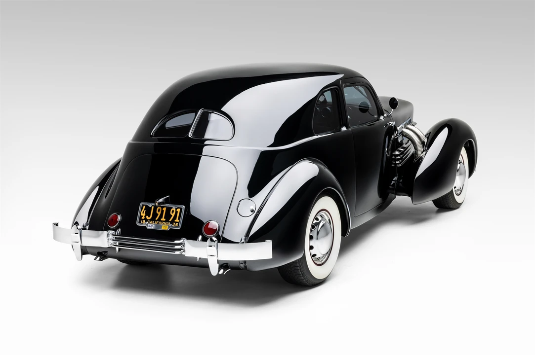 1936 Cord 810 & 812 - Image 15 of 31