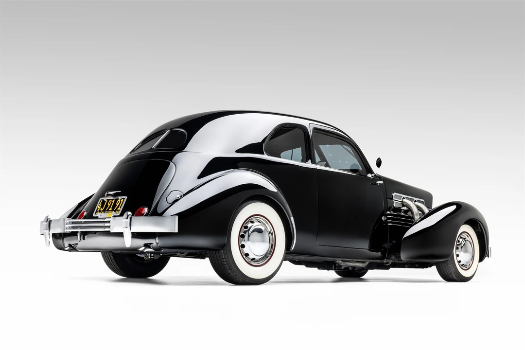1936 Cord 810 & 812 - Image 13 of 31
