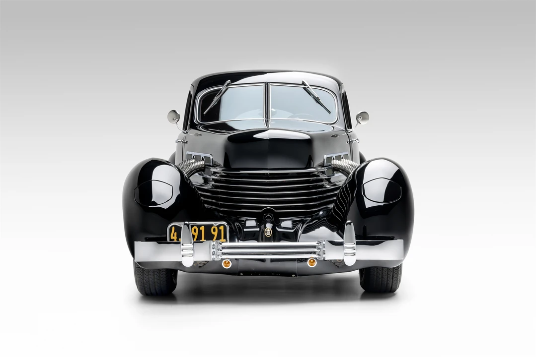 1936 Cord 810 & 812 - Image 7 of 31