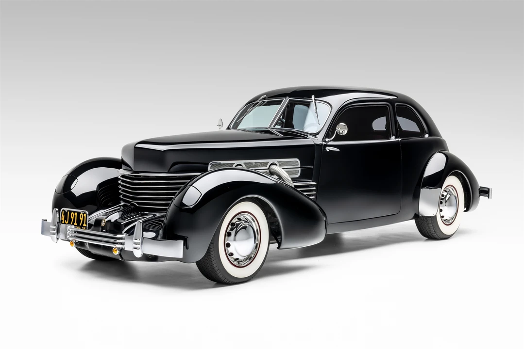1936 Cord 810 & 812 - Image 3 of 31