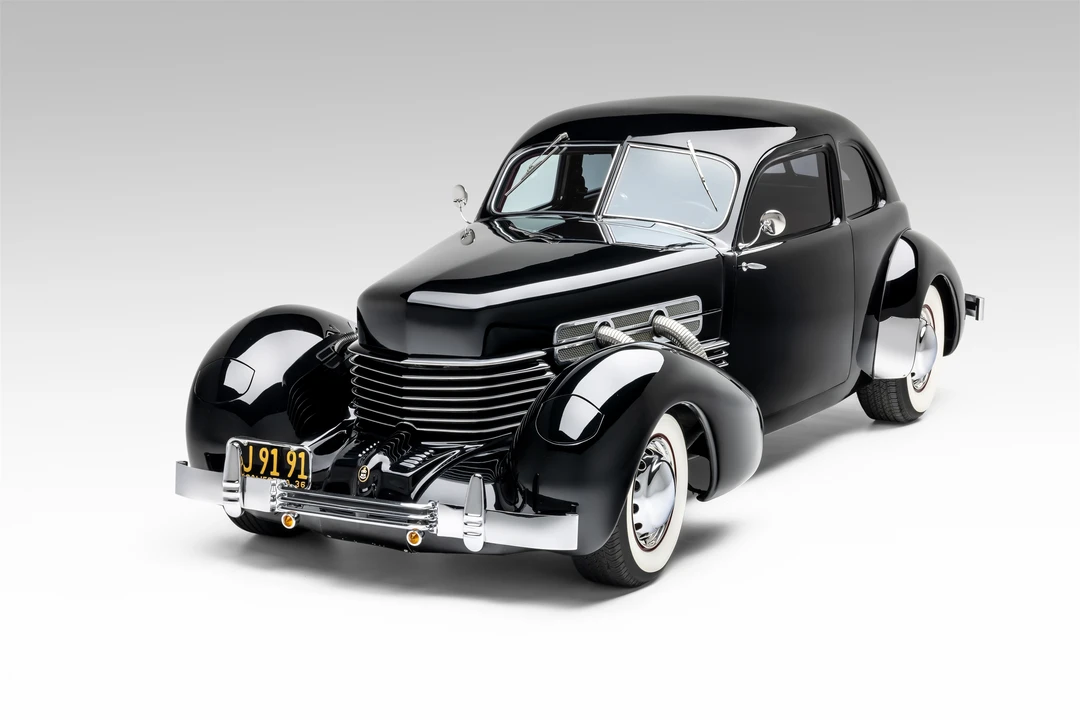 1936 Cord 810 & 812 - Image 6 of 31