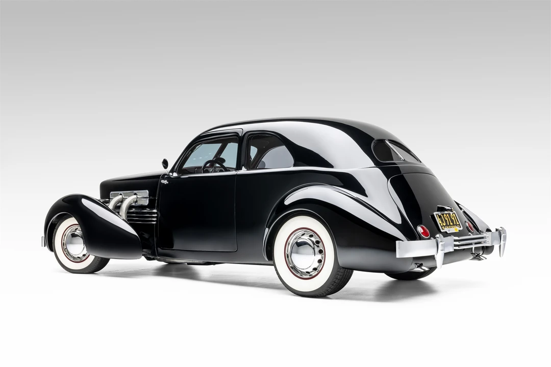 1936 Cord 810 & 812 - Image 20 of 31