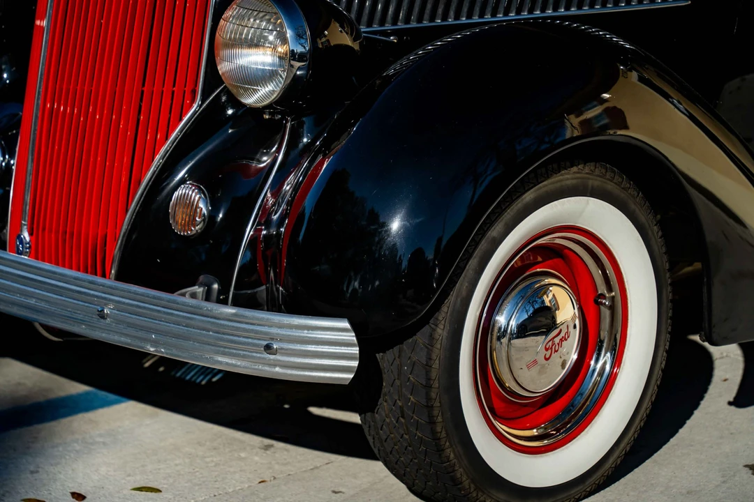 1936 Ford Model 48 & 68 - Image 26 of 31