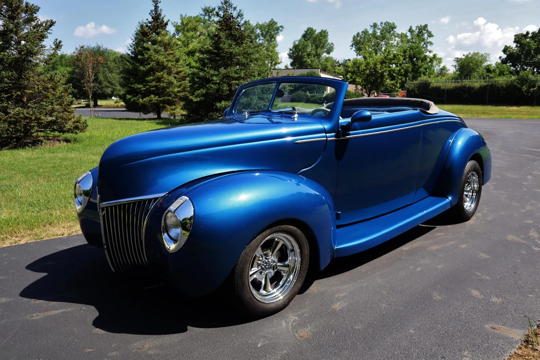 1939 Ford Standard & Deluxe & Super Deluxe - Image 2 of 31