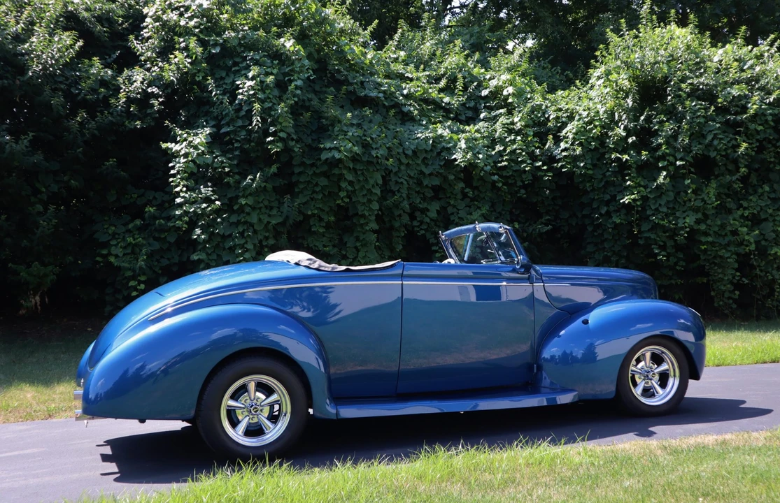 1939 Ford Standard & Deluxe & Super Deluxe - Image 9 of 31