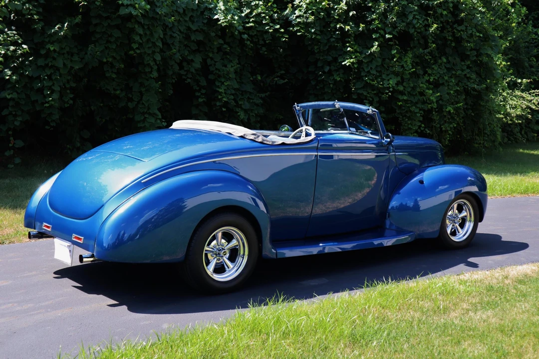 1939 Ford Standard & Deluxe & Super Deluxe - Image 10 of 31