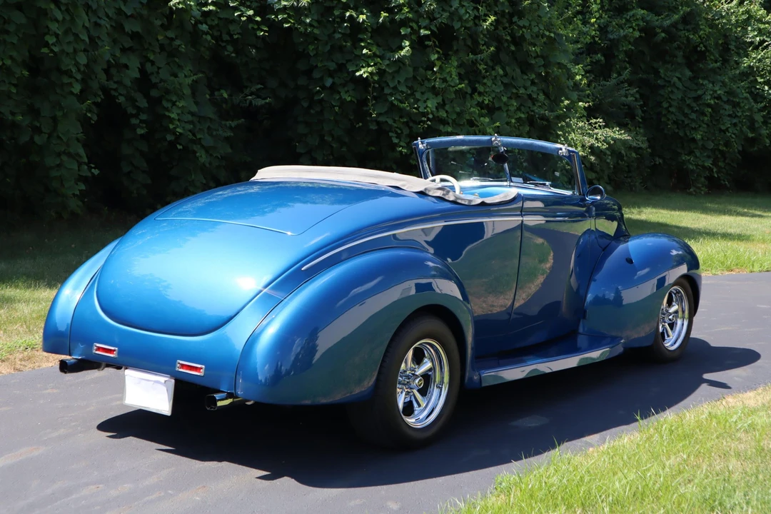 1939 Ford Standard & Deluxe & Super Deluxe - Image 11 of 31