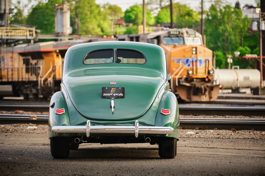 1940 Ford Standard & Deluxe & Super Deluxe - Image 4 of 31