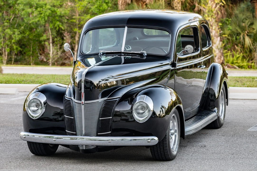 1940 Ford Standard & Deluxe & Super Deluxe - Image 2 of 31